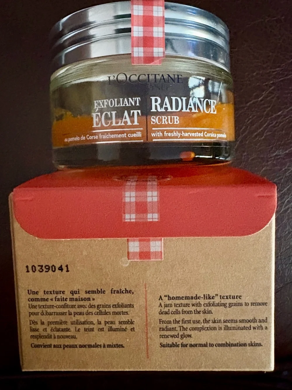 L'OCCITANE Radiance Scrub Exfoliant in Brown and Coral Accent